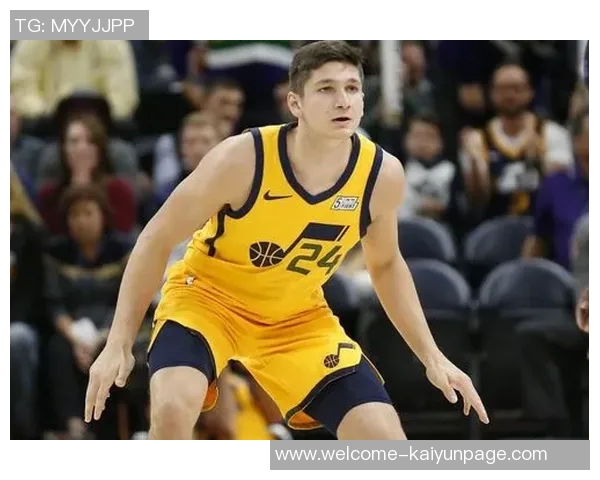 格雷森阿伦状态低迷全场仅得14分投篮命中率惨淡表现令人失望